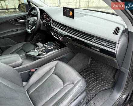 Черный Ауди Ку 7, объемом двигателя 3 л и пробегом 278 тыс. км за 20999 $, фото 66 на Automoto.ua