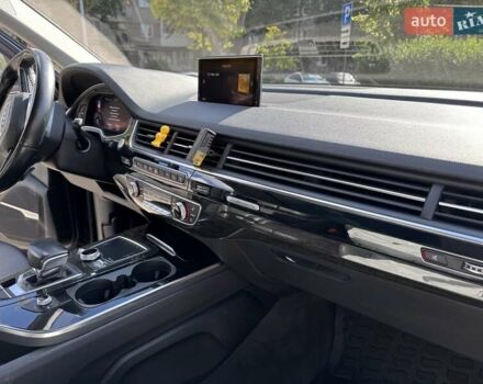 Чорний Ауді Ку 7, об'ємом двигуна 3 л та пробігом 233 тис. км за 26200 $, фото 5 на Automoto.ua