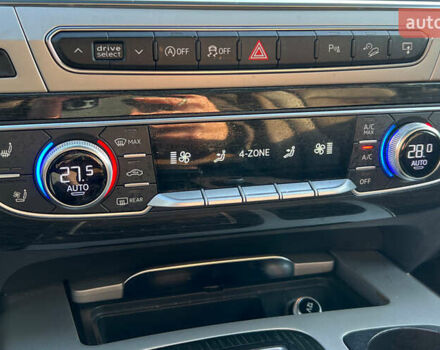 Чорний Ауді Ку 7, об'ємом двигуна 3 л та пробігом 145 тис. км за 33999 $, фото 10 на Automoto.ua