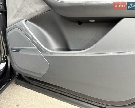 Черный Ауди Ку 7, объемом двигателя 3 л и пробегом 157 тыс. км за 44500 $, фото 159 на Automoto.ua