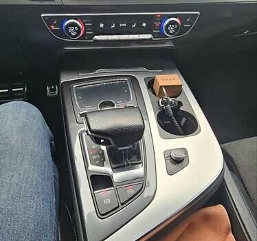 Черный Ауди Ку 7, объемом двигателя 2.97 л и пробегом 223 тыс. км за 39000 $, фото 19 на Automoto.ua