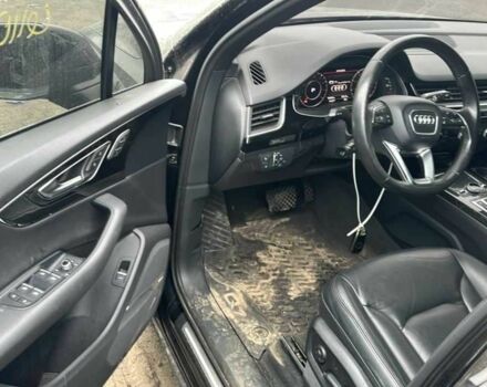 Черный Ауди Ку 7, объемом двигателя 2 л и пробегом 140 тыс. км за 19000 $, фото 3 на Automoto.ua
