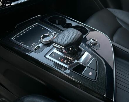 Чорний Ауді Ку 7, об'ємом двигуна 3 л та пробігом 204 тис. км за 21500 $, фото 17 на Automoto.ua