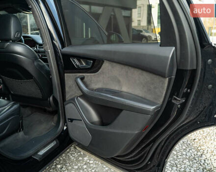 Черный Ауди Ку 7, объемом двигателя 3 л и пробегом 124 тыс. км за 34800 $, фото 48 на Automoto.ua