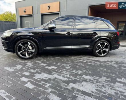 Ауди Ку 7 2017 в Киеве на Automoto.ua Черный Ауди Ку 7, объемом двигателя 3 л и пробегом 140 тыс. км за 47799 $, фото 3 на Automoto.ua