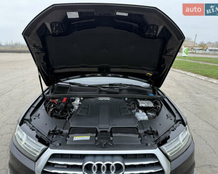 Черный Ауди Ку 7, объемом двигателя 3 л и пробегом 175 тыс. км за 28500 $, фото 46 на Automoto.ua