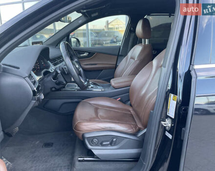 Ауди Ку 7 2017 в Ужгороде на Automoto.ua Черный Ауди Ку 7, объемом двигателя 3 л и пробегом 167 тыс. км за 24900 $, фото 14 на Automoto.ua