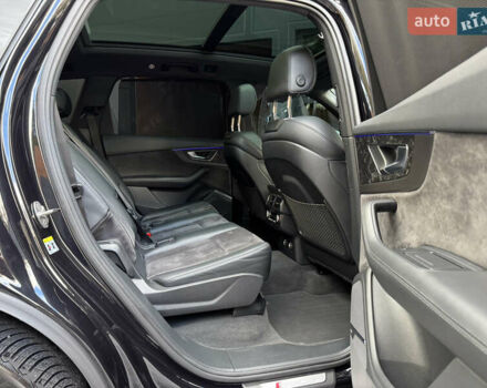 Ауди Ку 7 2017 в Киеве на Automoto.ua Черный Ауди Ку 7, объемом двигателя 3 л и пробегом 140 тыс. км за 47799 $, фото 65 на Automoto.ua