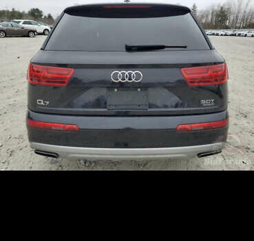 Чорний Ауді Ку 7, об'ємом двигуна 3 л та пробігом 215 тис. км за 22399 $, фото 48 на Automoto.ua