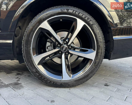 Ауди Ку 7 2017 в Киеве на Automoto.ua Черный Ауди Ку 7, объемом двигателя 3 л и пробегом 140 тыс. км за 47799 $, фото 31 на Automoto.ua