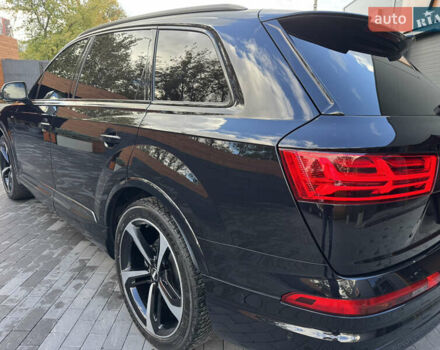 Ауди Ку 7 2017 в Киеве на Automoto.ua Черный Ауди Ку 7, объемом двигателя 3 л и пробегом 140 тыс. км за 47799 $, фото 16 на Automoto.ua