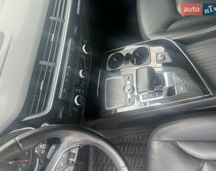 Черный Ауди Ку 7, объемом двигателя 2 л и пробегом 195 тыс. км за 25700 $, фото 11 на Automoto.ua