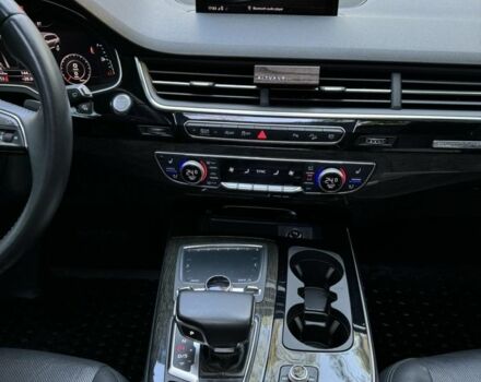 Черный Ауди Ку 7, объемом двигателя 3 л и пробегом 130 тыс. км за 33000 $, фото 6 на Automoto.ua