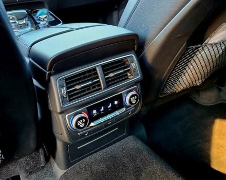 Чорний Ауді Ку 7, об'ємом двигуна 3 л та пробігом 195 тис. км за 28750 $, фото 11 на Automoto.ua