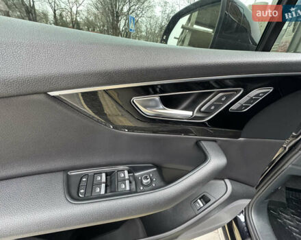 Черный Ауди Ку 7, объемом двигателя 3 л и пробегом 200 тыс. км за 29999 $, фото 47 на Automoto.ua