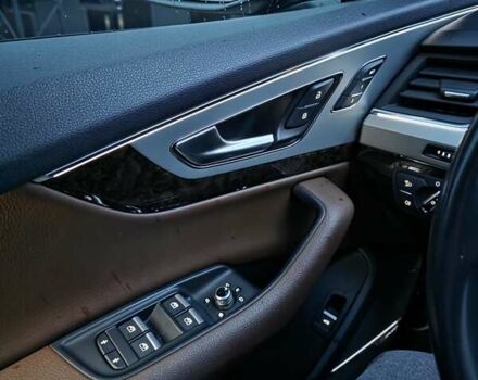 Чорний Ауді Ку 7, об'ємом двигуна 1.98 л та пробігом 63 тис. км за 33733 $, фото 32 на Automoto.ua