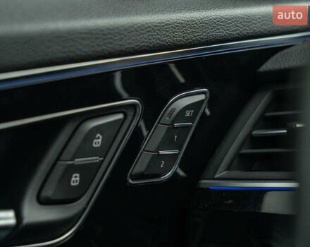 Чорний Ауді Ку 7, об'ємом двигуна 3 л та пробігом 108 тис. км за 33900 $, фото 18 на Automoto.ua