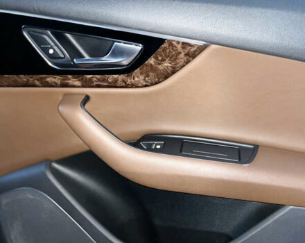 Черный Ауди Ку 7, объемом двигателя 2 л и пробегом 299 тыс. км за 21999 $, фото 31 на Automoto.ua