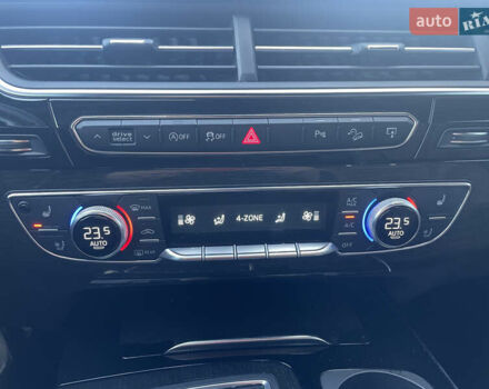 Ауди Ку 7 2017 в Ужгороде на Automoto.ua Черный Ауди Ку 7, объемом двигателя 3 л и пробегом 167 тыс. км за 24900 $, фото 22 на Automoto.ua