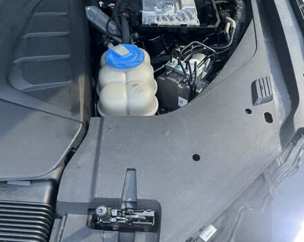 Черный Ауди Ку 7, объемом двигателя 2 л и пробегом 299 тыс. км за 21999 $, фото 38 на Automoto.ua