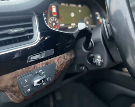 Черный Ауди Ку 7, объемом двигателя 2 л и пробегом 299 тыс. км за 21999 $, фото 24 на Automoto.ua