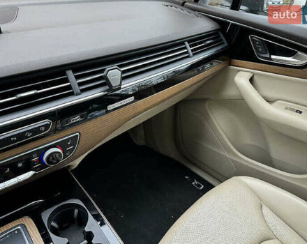 Черный Ауди Ку 7, объемом двигателя 3 л и пробегом 110 тыс. км за 25200 $, фото 26 на Automoto.ua