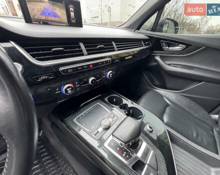 Черный Ауди Ку 7, объемом двигателя 3 л и пробегом 200 тыс. км за 29999 $, фото 42 на Automoto.ua