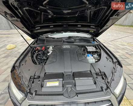 Черный Ауди Ку 7, объемом двигателя 3 л и пробегом 200 тыс. км за 29999 $, фото 48 на Automoto.ua