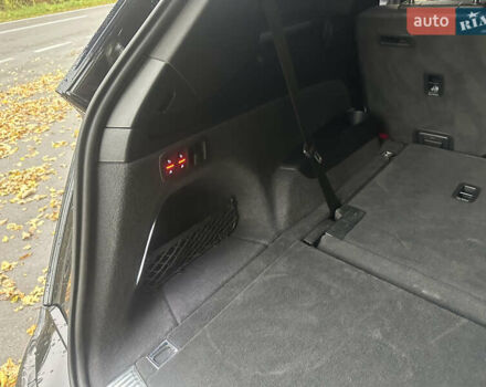 Чорний Ауді Ку 7, об'ємом двигуна 3 л та пробігом 191 тис. км за 29700 $, фото 12 на Automoto.ua