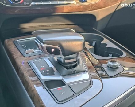 Ауди Ку 7 2018 в Харькове на Automoto.ua Черный Ауди Ку 7, объемом двигателя 3 л и пробегом 161 тыс. км за 33990 $, фото 20 на Automoto.ua