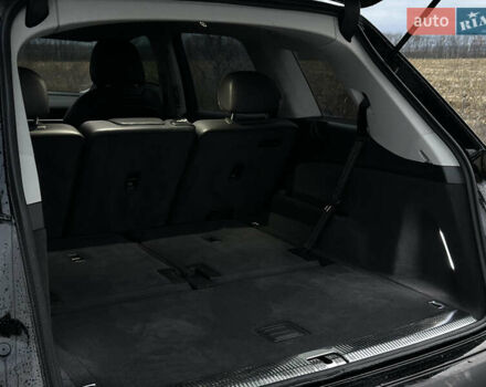 Черный Ауди Ку 7, объемом двигателя 0 л и пробегом 176 тыс. км за 24500 $, фото 18 на Automoto.ua