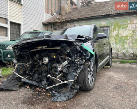 Черный Ауди Ку 7, объемом двигателя 3 л и пробегом 260 тыс. км за 12500 $, фото 14 на Automoto.ua