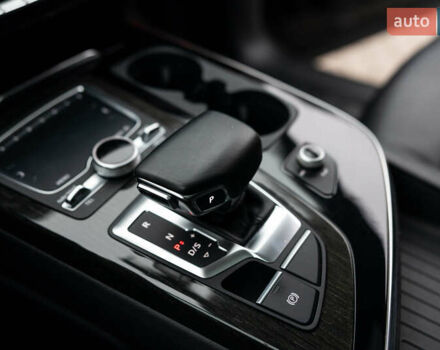 Чорний Ауді Ку 7, об'ємом двигуна 3 л та пробігом 238 тис. км за 23800 $, фото 71 на Automoto.ua