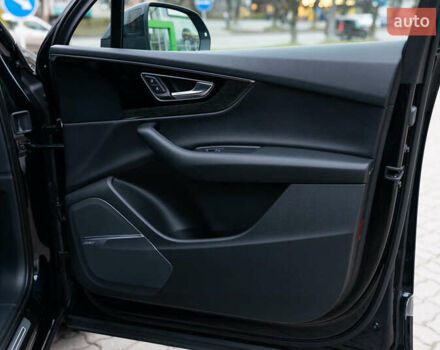 Чорний Ауді Ку 7, об'ємом двигуна 3 л та пробігом 238 тис. км за 23800 $, фото 78 на Automoto.ua