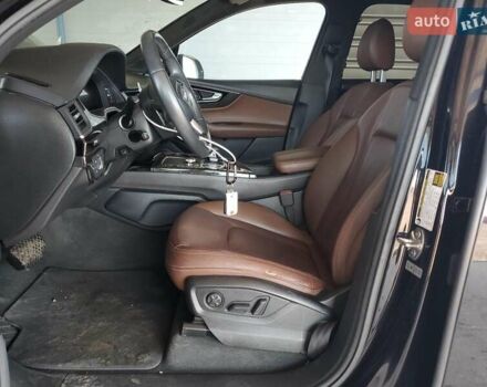 Черный Ауди Ку 7, объемом двигателя 3 л и пробегом 147 тыс. км за 10500 $, фото 6 на Automoto.ua
