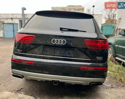 Черный Ауди Ку 7, объемом двигателя 3 л и пробегом 260 тыс. км за 12500 $, фото 2 на Automoto.ua