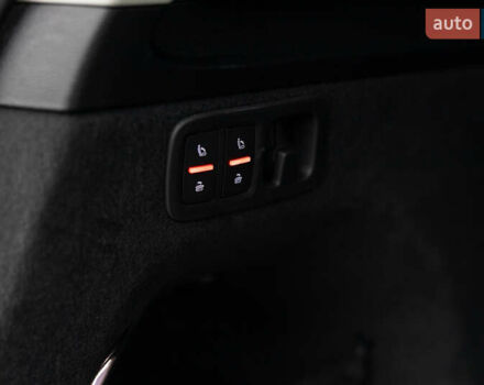 Чорний Ауді Ку 7, об'ємом двигуна 3 л та пробігом 238 тис. км за 23800 $, фото 107 на Automoto.ua