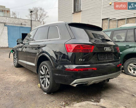 Черный Ауди Ку 7, объемом двигателя 3 л и пробегом 260 тыс. км за 12500 $, фото 1 на Automoto.ua