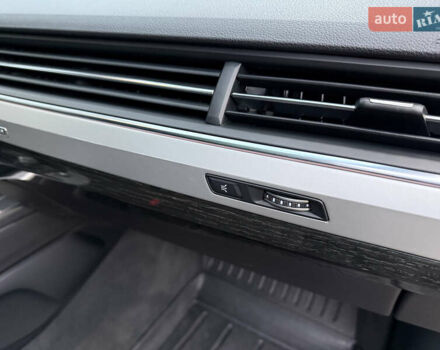 Чорний Ауді Ку 7, об'ємом двигуна 3 л та пробігом 137 тис. км за 36700 $, фото 136 на Automoto.ua