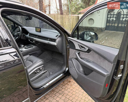 Чорний Ауді Ку 7, об'ємом двигуна 3 л та пробігом 137 тис. км за 36700 $, фото 127 на Automoto.ua