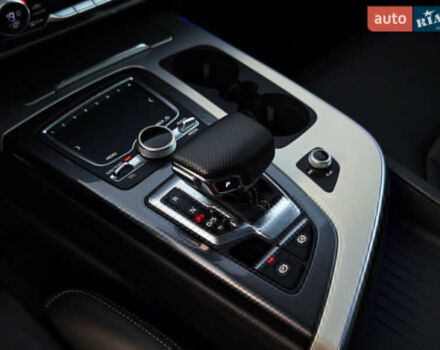 Чорний Ауді Ку 7, об'ємом двигуна 2.97 л та пробігом 249 тис. км за 50000 $, фото 4 на Automoto.ua