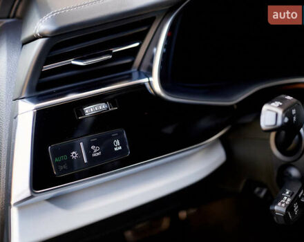 Черный Ауди Ку 7, объемом двигателя 3 л и пробегом 149 тыс. км за 68000 $, фото 34 на Automoto.ua