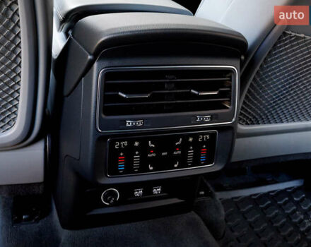 Черный Ауди Ку 7, объемом двигателя 3 л и пробегом 149 тыс. км за 68000 $, фото 48 на Automoto.ua