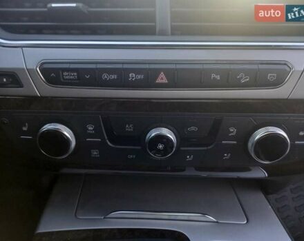 Черный Ауди Ку 7, объемом двигателя 2 л и пробегом 86 тыс. км за 29500 $, фото 6 на Automoto.ua