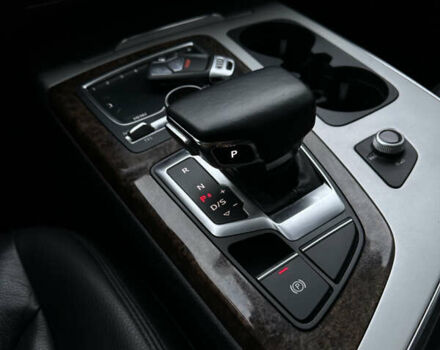 Черный Ауди Ку 7, объемом двигателя 1.98 л и пробегом 211 тыс. км за 24900 $, фото 21 на Automoto.ua