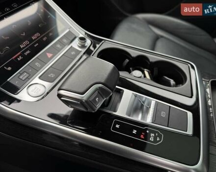 Черный Ауди Ку 7, объемом двигателя 1.98 л и пробегом 121 тыс. км за 39900 $, фото 82 на Automoto.ua