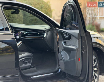 Чорний Ауді Ку 7, об'ємом двигуна 3 л та пробігом 202 тис. км за 53900 $, фото 48 на Automoto.ua