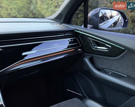 Чорний Ауді Ку 7, об'ємом двигуна 3 л та пробігом 202 тис. км за 53900 $, фото 28 на Automoto.ua