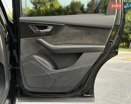 Черный Ауди Ку 7, объемом двигателя 2.97 л и пробегом 89 тыс. км за 68000 $, фото 54 на Automoto.ua