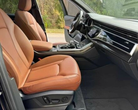 Ауди Ку 7 2021 в Черкассах на Automoto.ua Черный Ауди Ку 7, объемом двигателя 3 л и пробегом 27 тыс. км за 44400 $, фото 8 на Automoto.ua